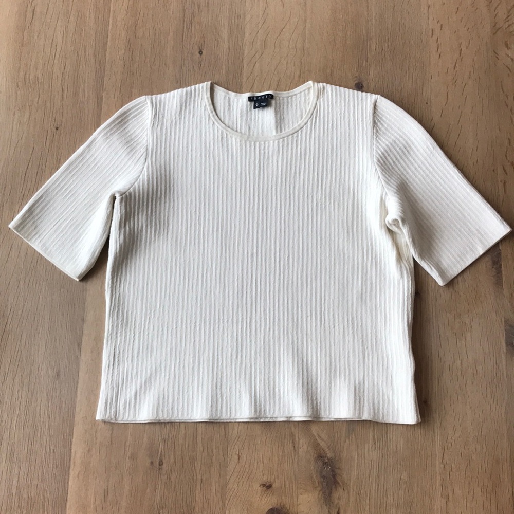 Theory cream shortsleeved cropped sweater large